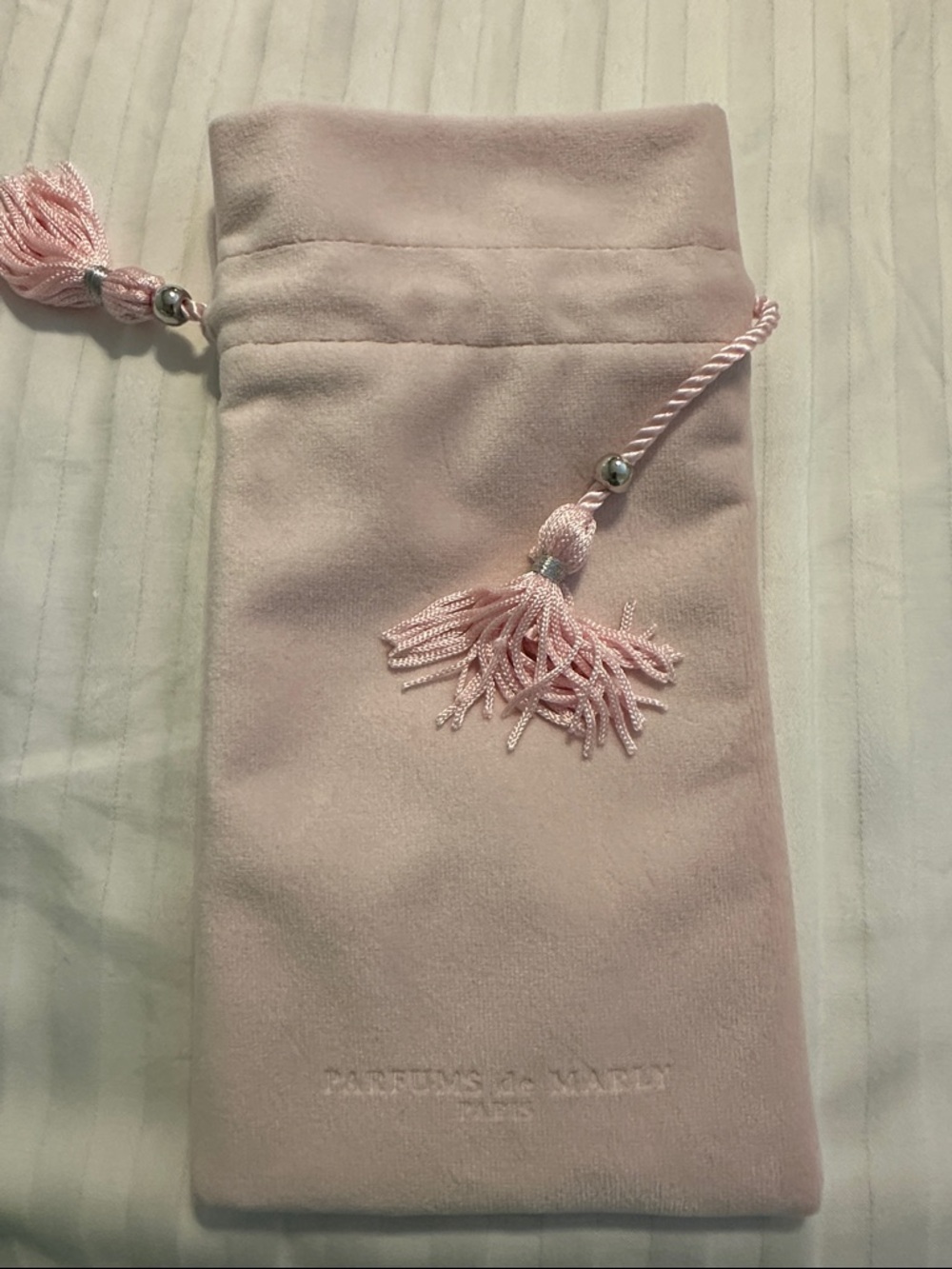 Pink Velvet Drawstring Pouch - Picture 2 of 4